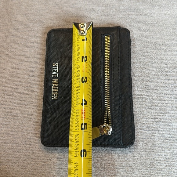 Steve Madden Black & Gold Card Holder - Picture 5 of 5